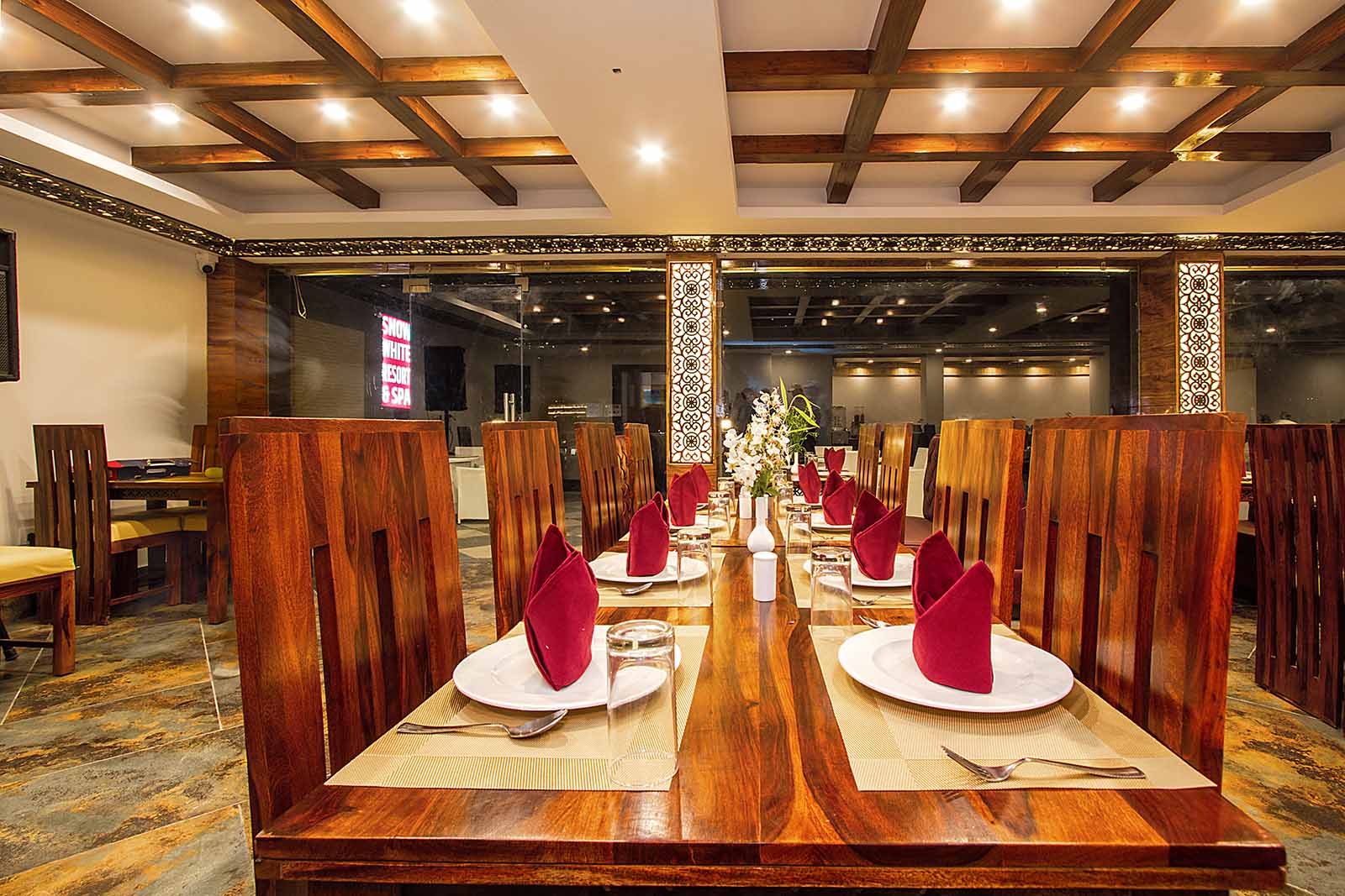 Resta Dine